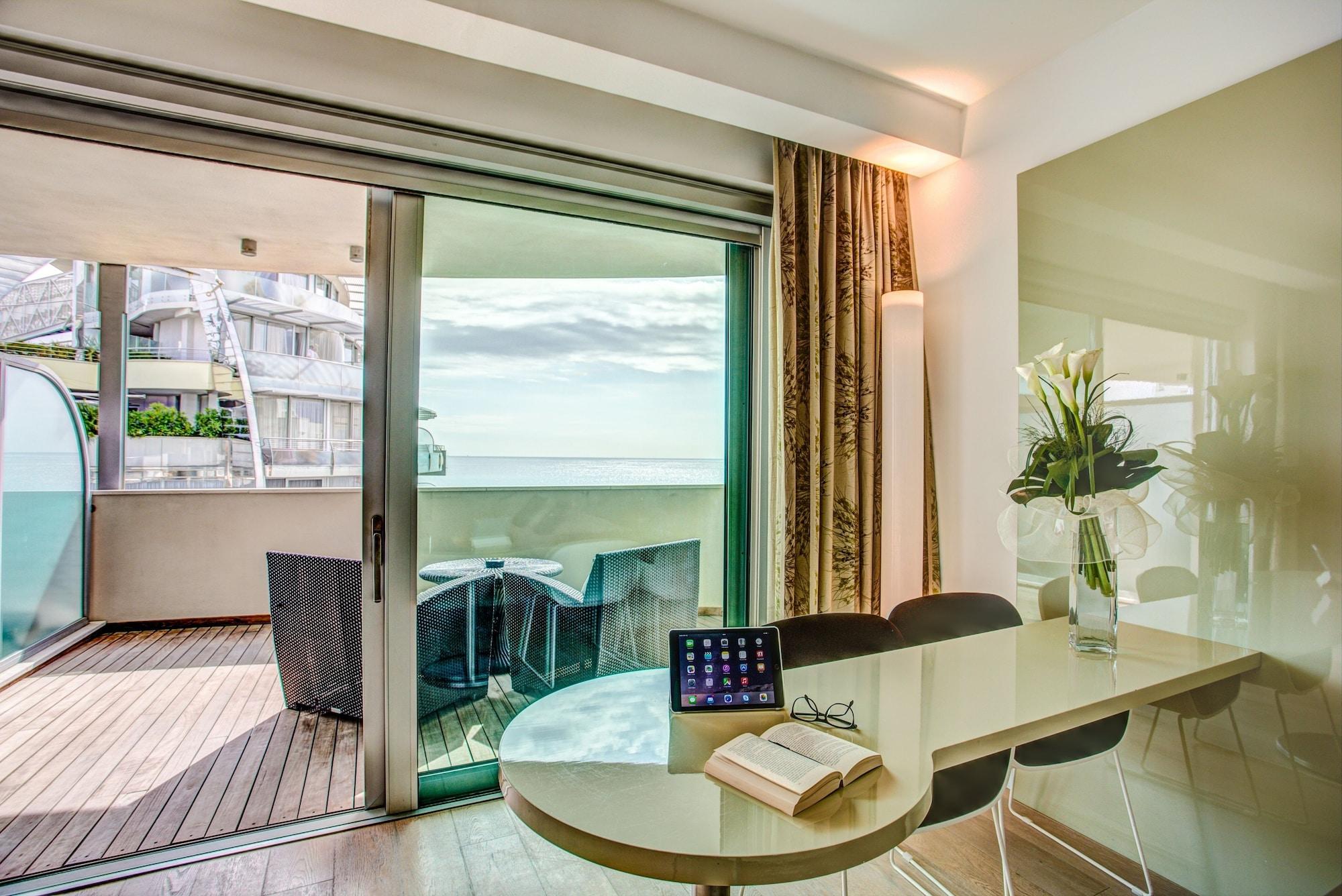 Premier & - Premier Hotel