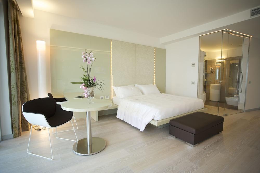 Hotel Premier & - Premier