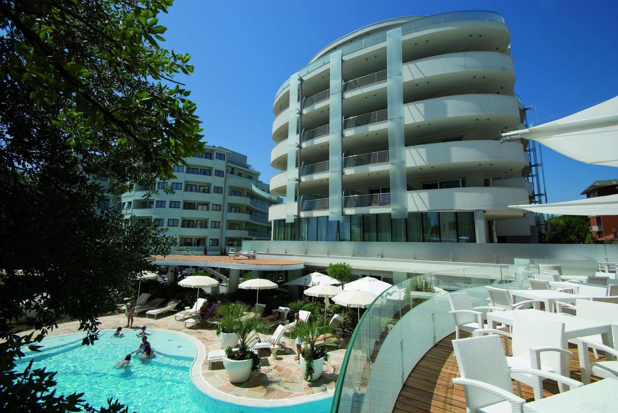 Premier & - Premier Hotel