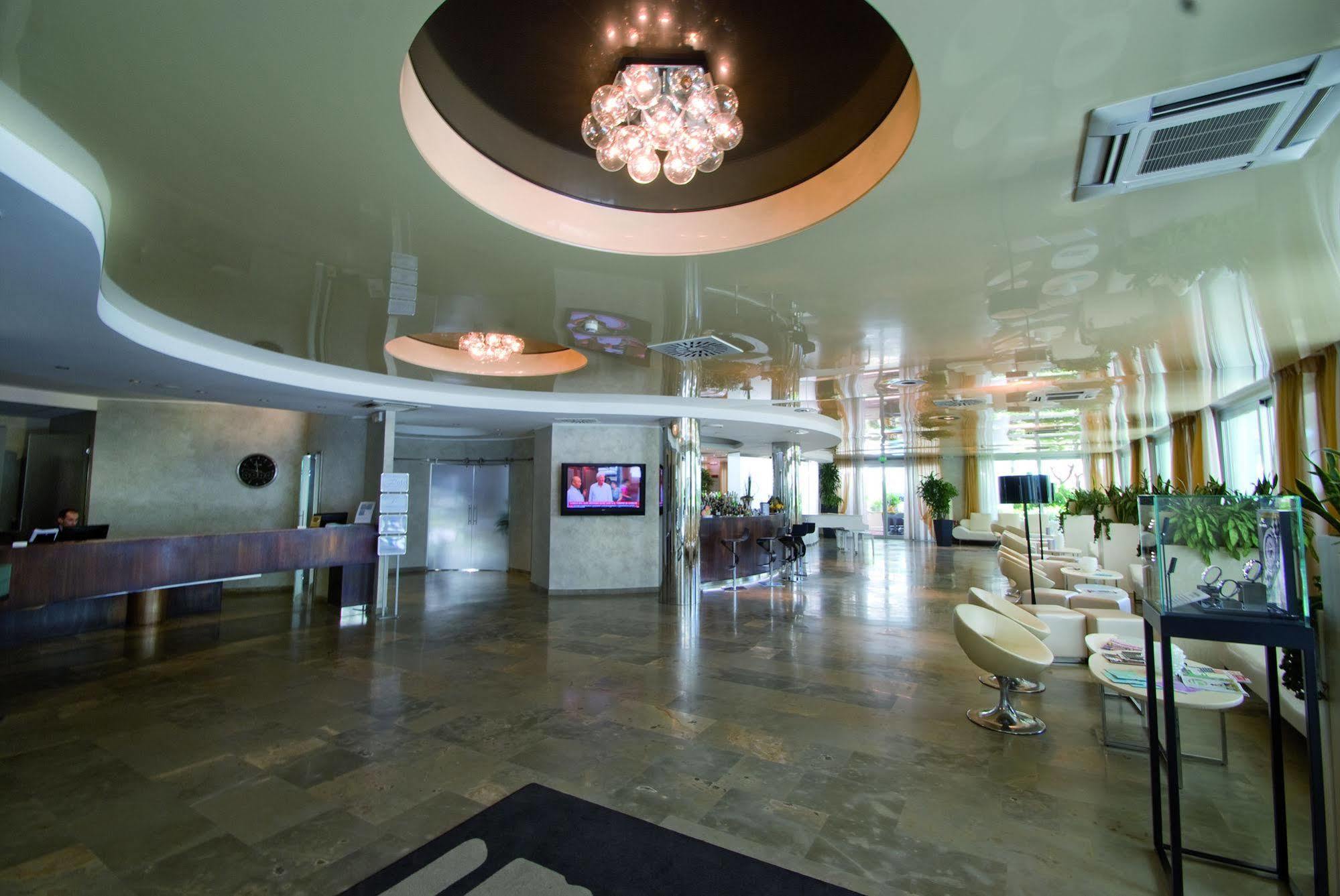 Hotel Premier & - Premier