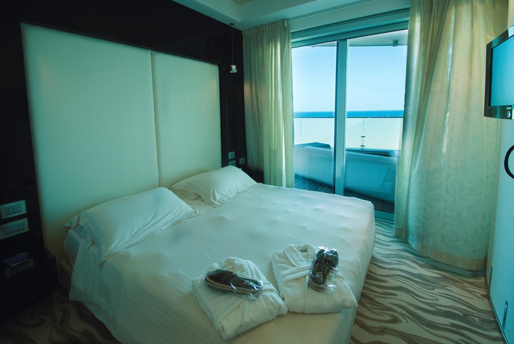 Premier & - Premier Hotel